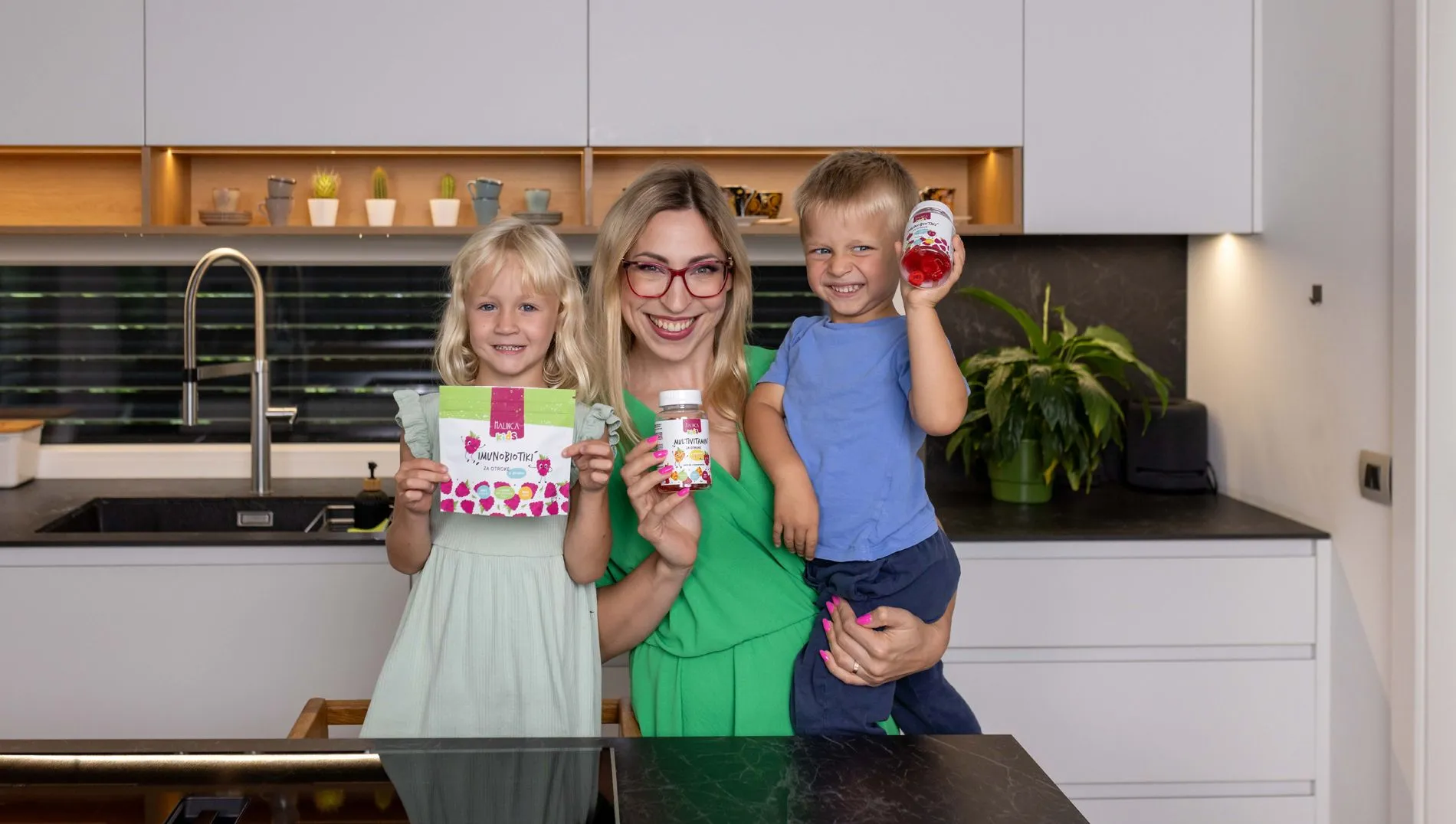 MALINCA KIDS
Izbjegnimo zimske neugodnosti!
Zaštitimo djecu proizvodima provjerene kvalitete.