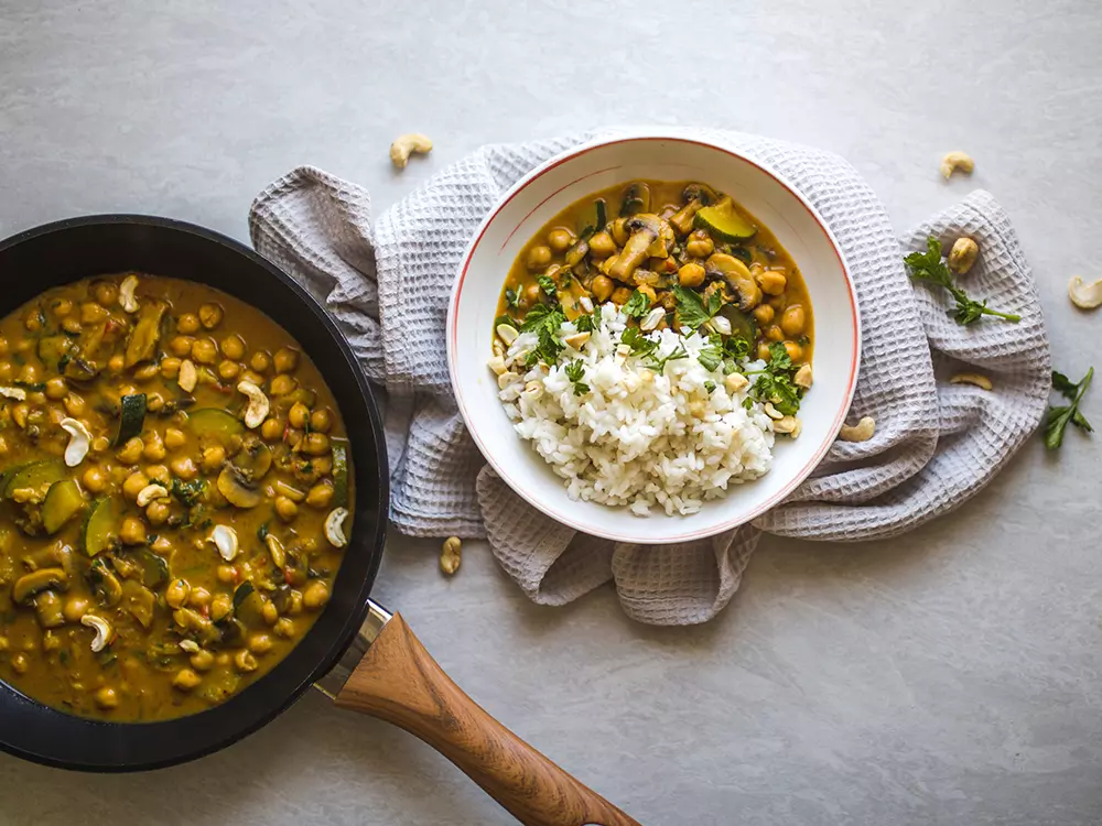 Curry od slanutka i kokosa