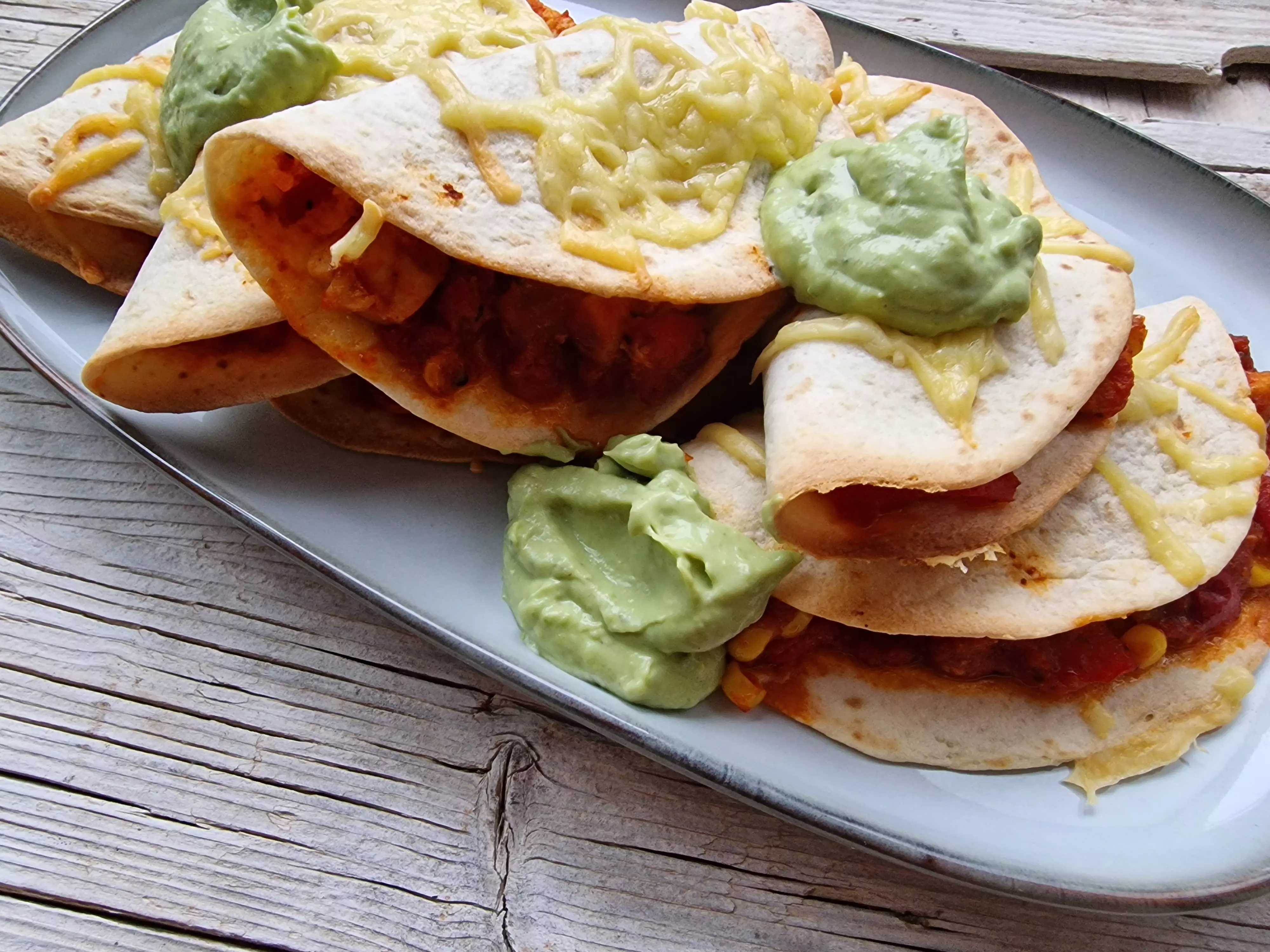 Pileće tortilje s pjenom od avokada