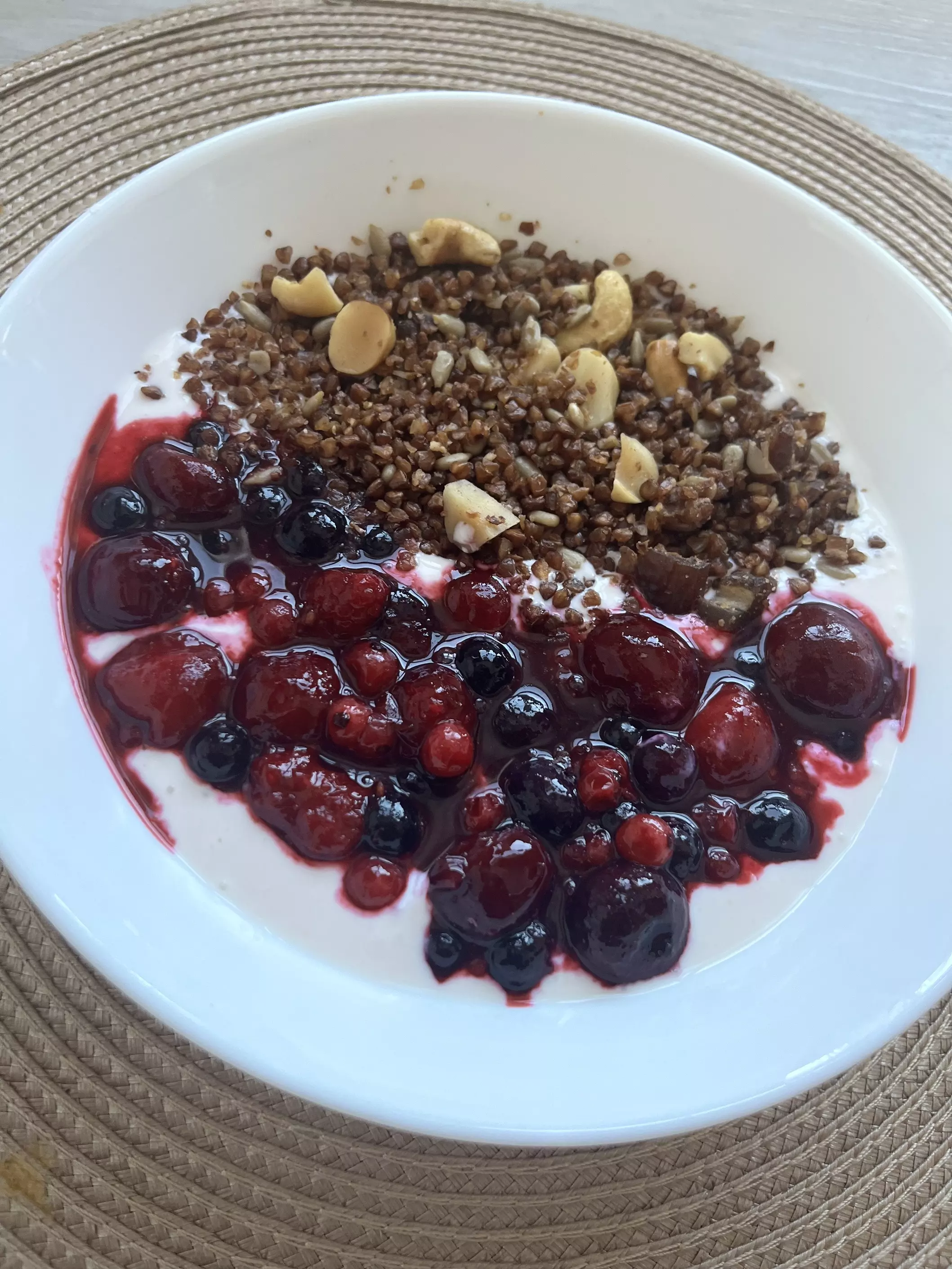 Heljdina granola