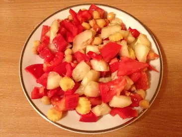 Salata od slanutka