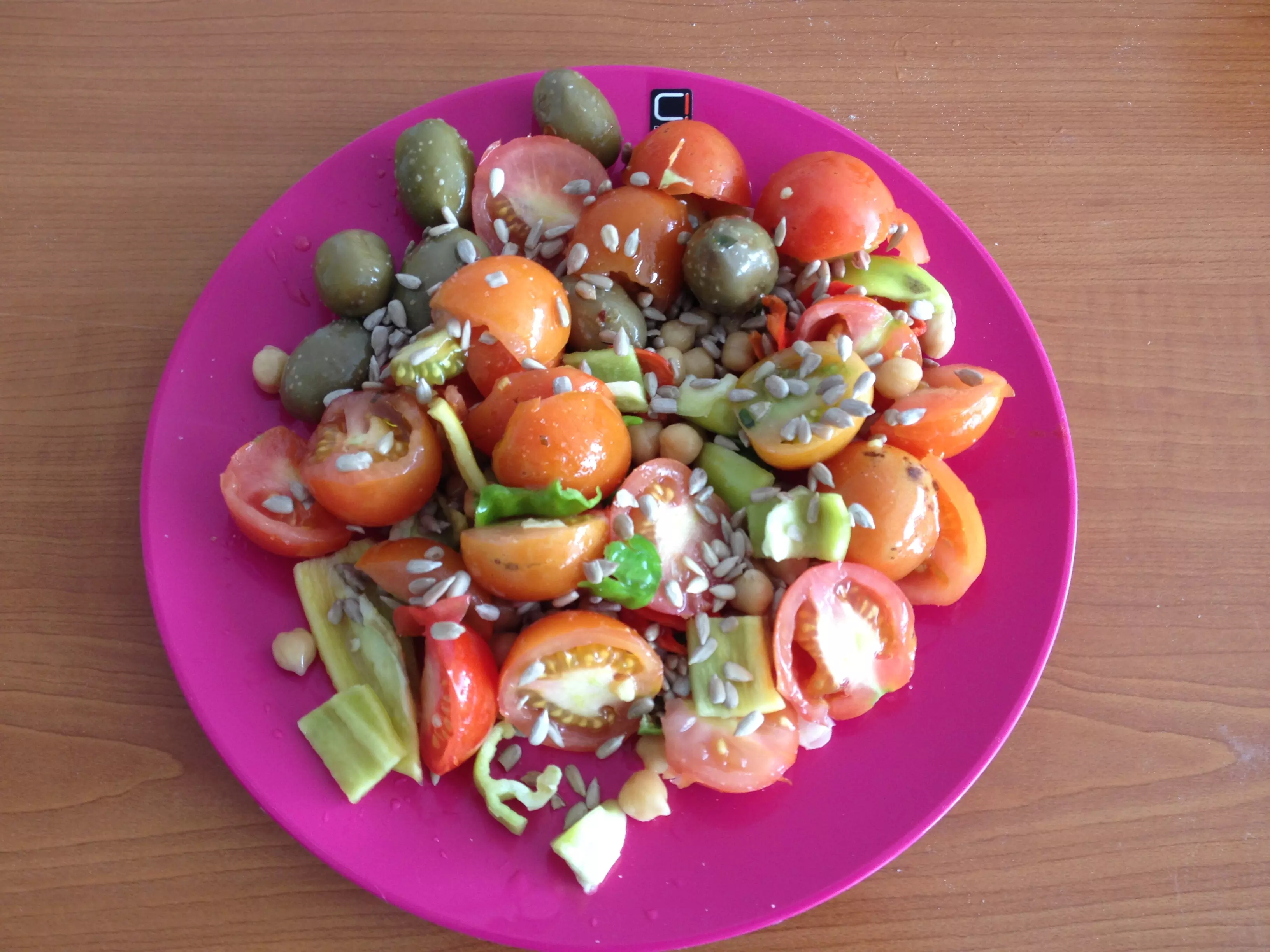 Šarena domaća salata