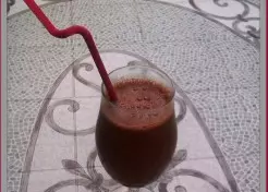 Smoothie od maline i goji bobic