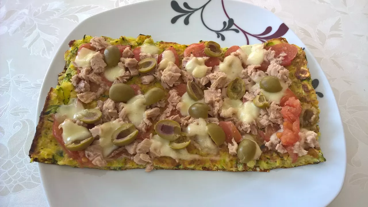 Pizza od tijesta s tikvicama