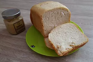 Pirov bijeli kruh iz automata