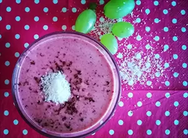 Smoothie sa šumskim voćem 