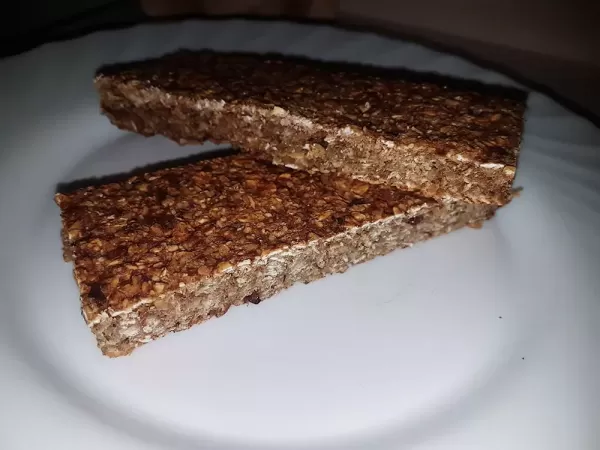 Bananine granola pločice