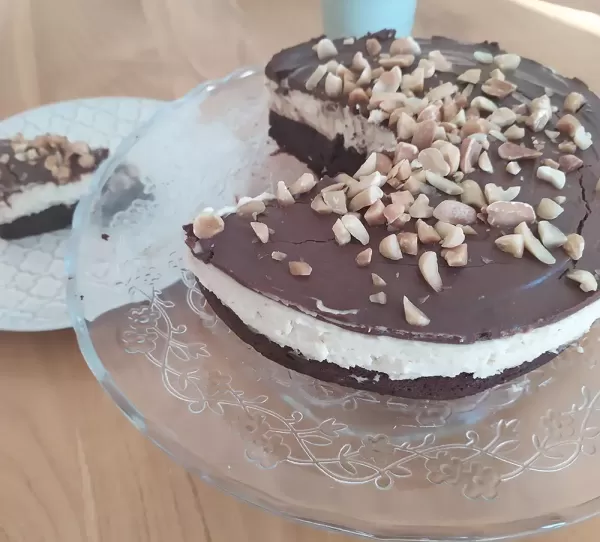 Zdrava Snickers torta