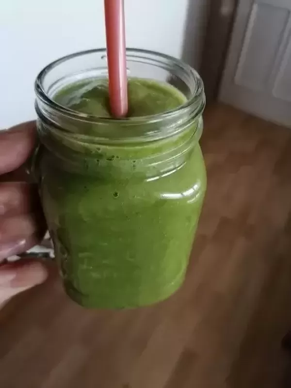 Malo drugačiji smoothie od špinata